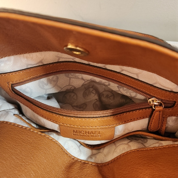 Michael Kors Hamilton Brown Saffiano Medium Satchel Shoulder Handbag Purse - Picture 12 of 13